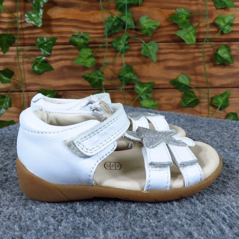 Clarks roamer star